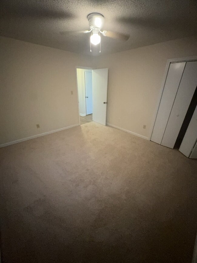 Building Photo - 1708 Wine Press Ct