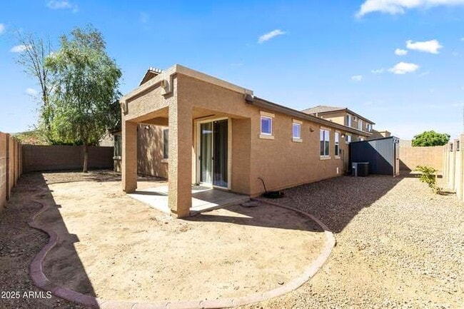 Building Photo - 3940 E Minton St