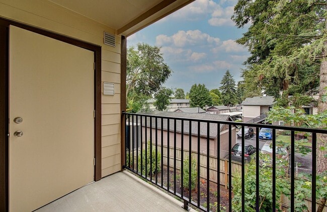 Building Photo - 404 NE 117th Ave
