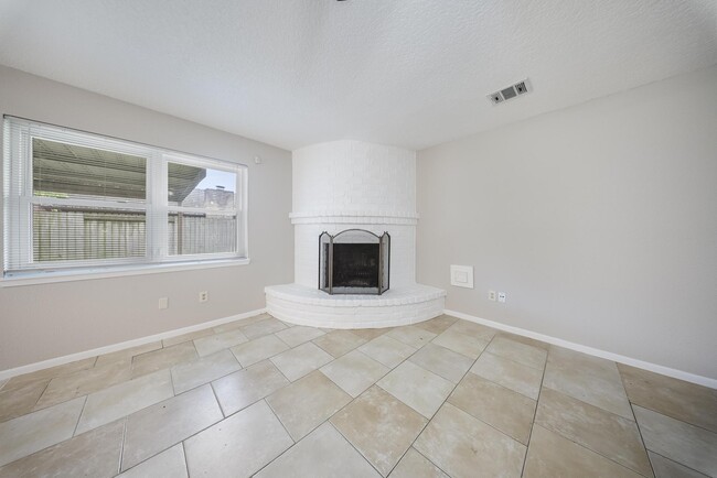 Building Photo - 22619 Pine Mist Ln