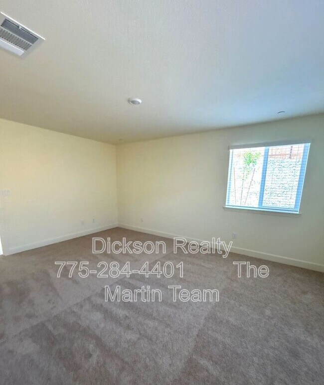 Building Photo - 904 Cascade Range Dr