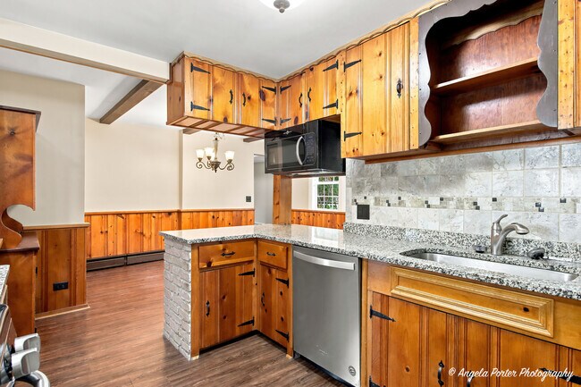 Building Photo - 38624 N Miller Rd