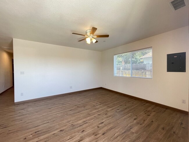 Building Photo - New 4bd/2b ADU in North East Lompoc!