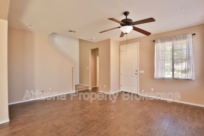Building Photo - 875 S Porter St