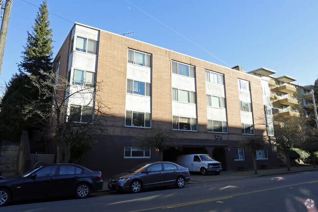 Building Photo - San Juan Apartments