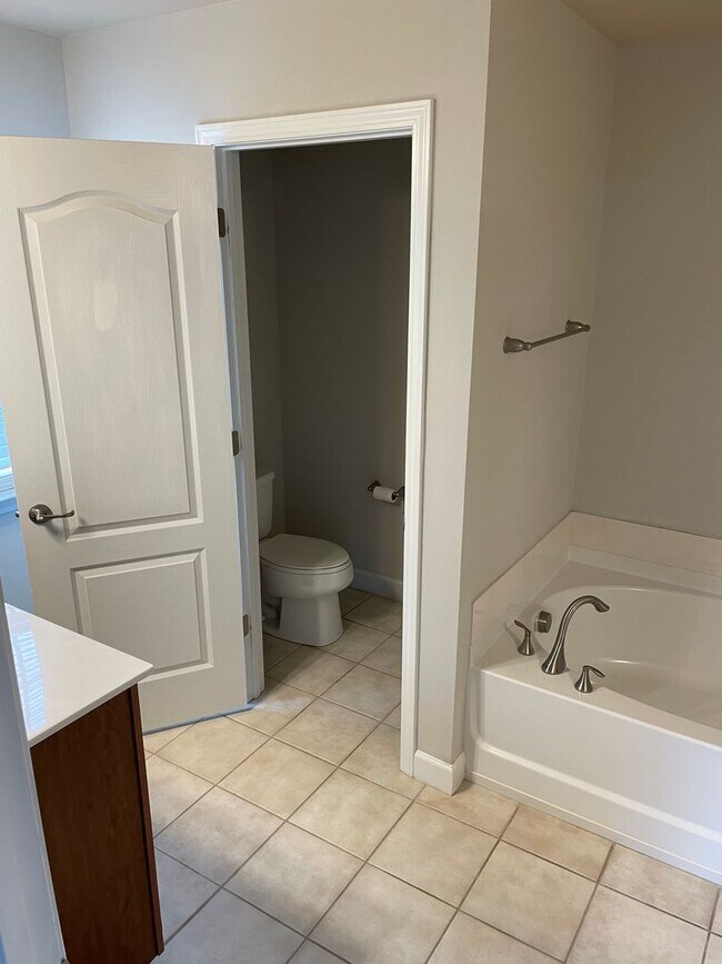 Building Photo - 5-Bedroom in Cabarrus County Schools with Fenced Yard