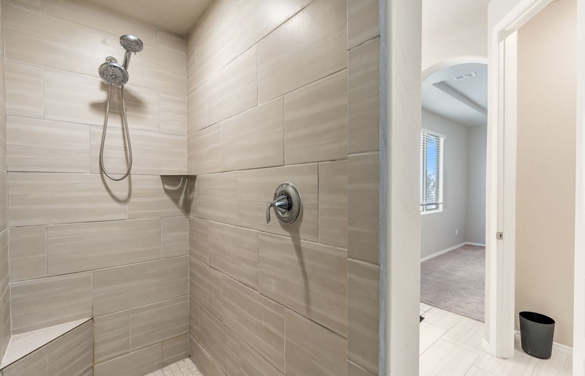 Building Photo - 2313 Melon Ridge Loop NE