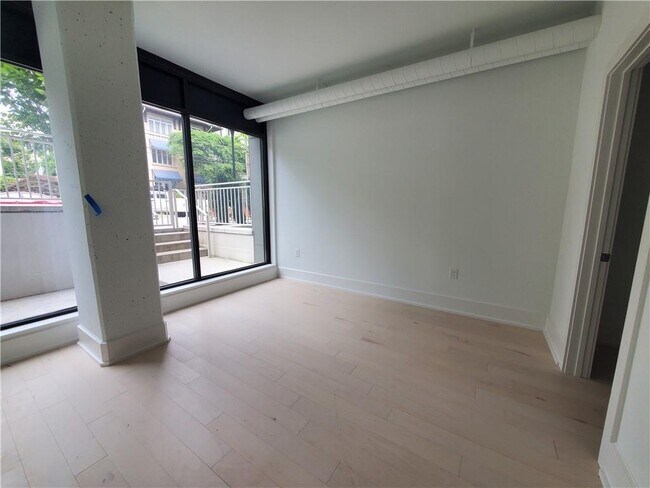 Building Photo - 775 Juniper St NE