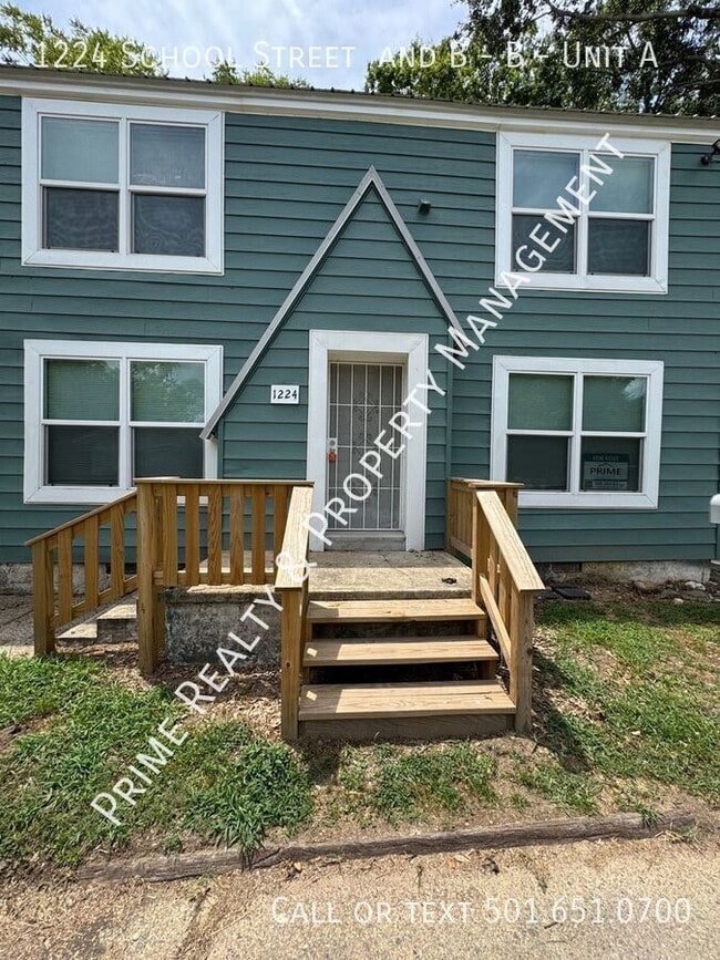 Building Photo - 1224 School St
