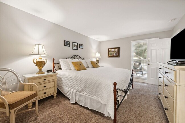 Building Photo - 462 Masters Dr