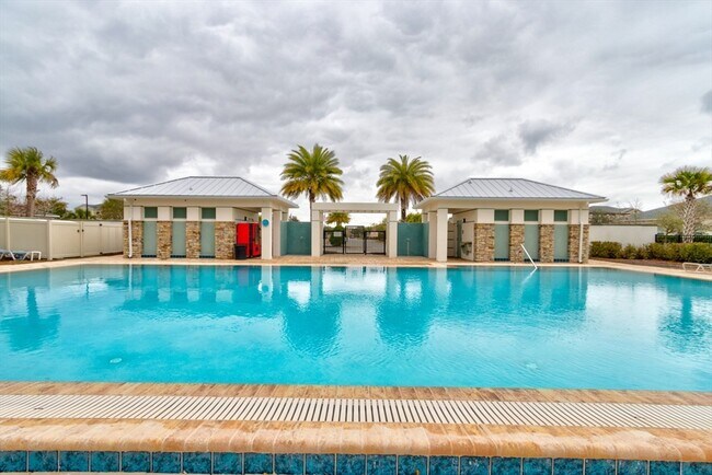 Building Photo - 5424 Estero Loop