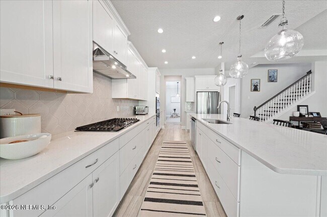 Building Photo - 10300 Silverbrook Trl