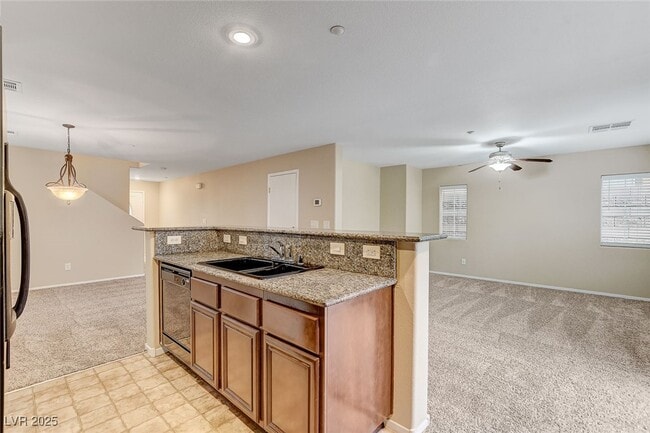 Building Photo - 1167 Paradise River Rd