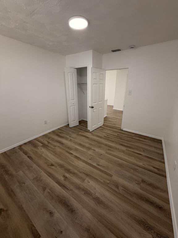 Building Photo - 1045 W Gore St