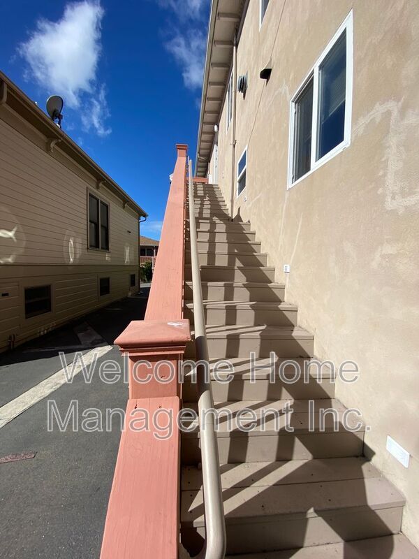 Building Photo - 1426 Henry St