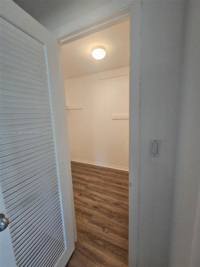 Building Photo - 7470 Miami Lakes Dr