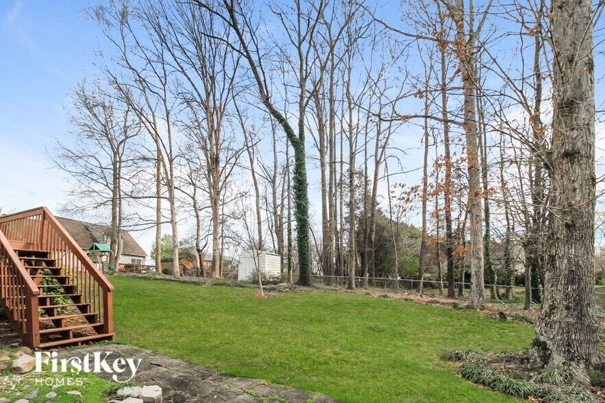 Building Photo - 3110 Glenshire Dr