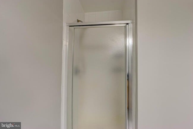 Building Photo - 3934 Chesterwood Dr