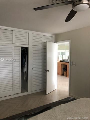 Building Photo - 919 SE 17th St