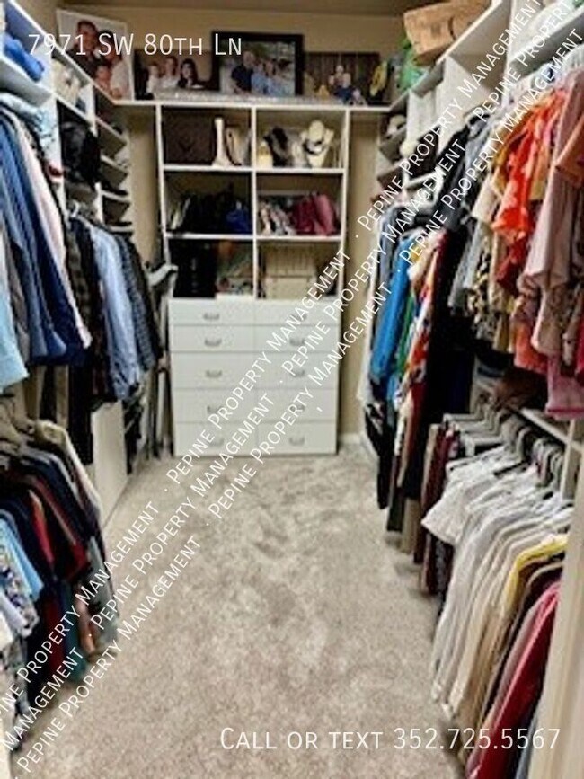 Building Photo - 7971 SW 80th Ln