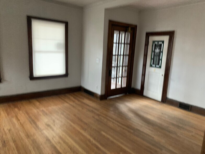 Front Room - 393 W Grand Blvd