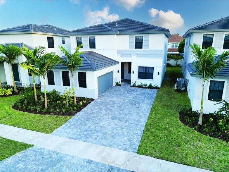 Primary Photo - 17334 SW 46th St