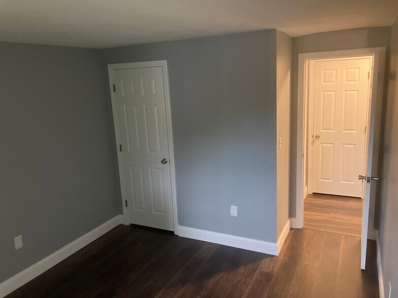 Building Photo - 91 Pickering Rd