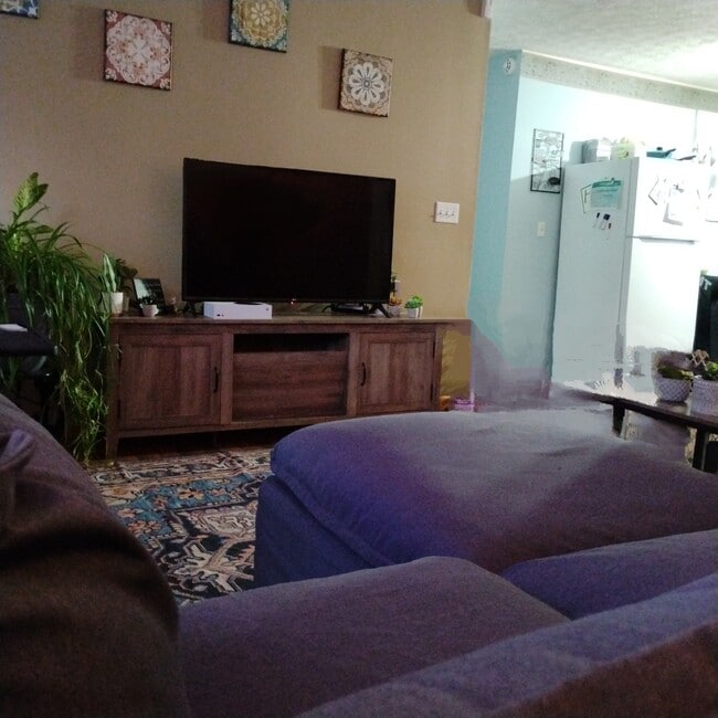 Building Photo - 116 Hidden Valley Dr