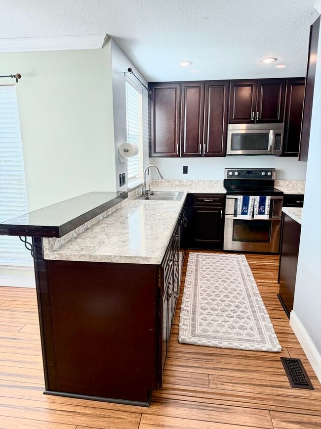 Building Photo - 1744 Somersby Ln