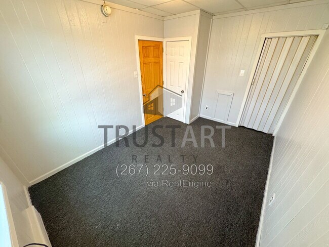 Building Photo - 3345 Frankford Ave