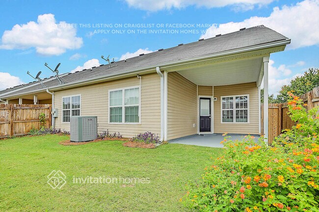 Building Photo - 805 City Park Dr