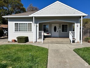 Building Photo - NAPA 2BR/BA HOME