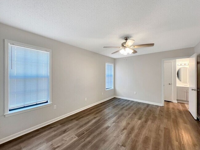 Building Photo - 8840 Cypress Cove