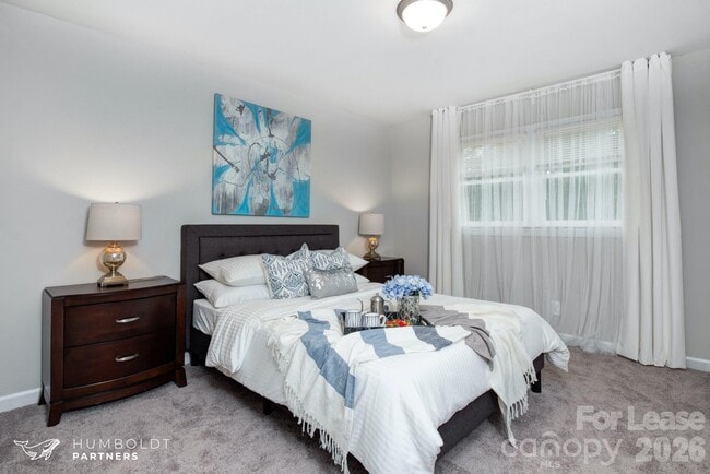 Building Photo - 206 E Glendale Ave