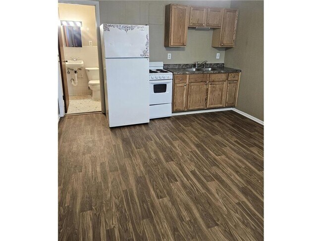 Primary Photo - 1205 S Sibley Ave