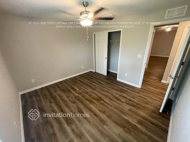 Building Photo - 236 Albatross Rd