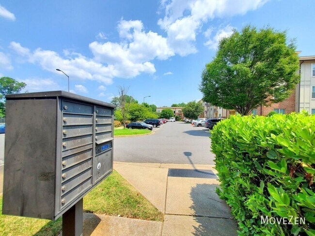 Building Photo - 827 Seigle Point Dr