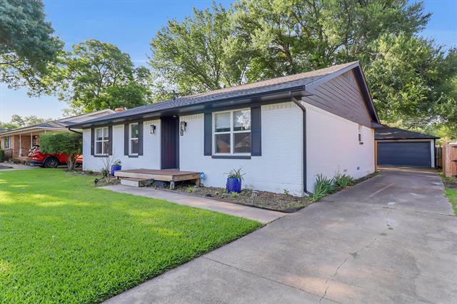 Building Photo - 623 Greenleaf Dr