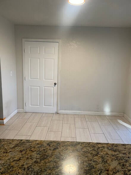 Building Photo - 11921 Bryant St