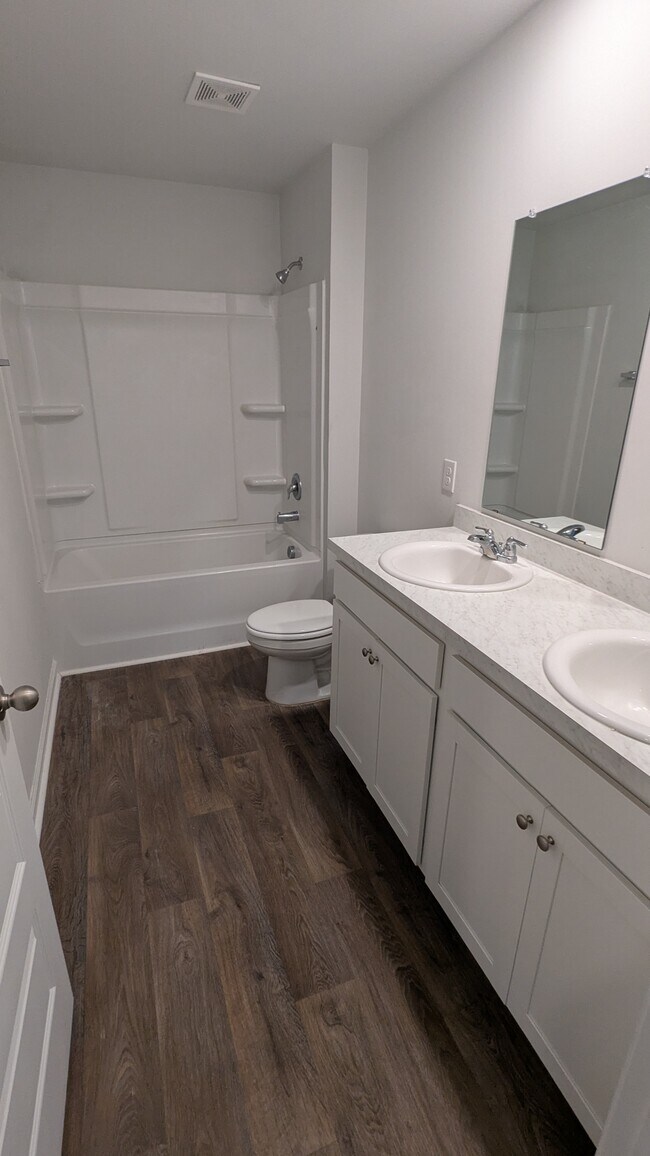 Building Photo - 131 Ellie Wy