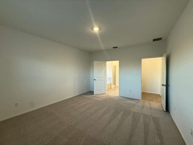 Building Photo - 18022 Lark Sparrow Dr