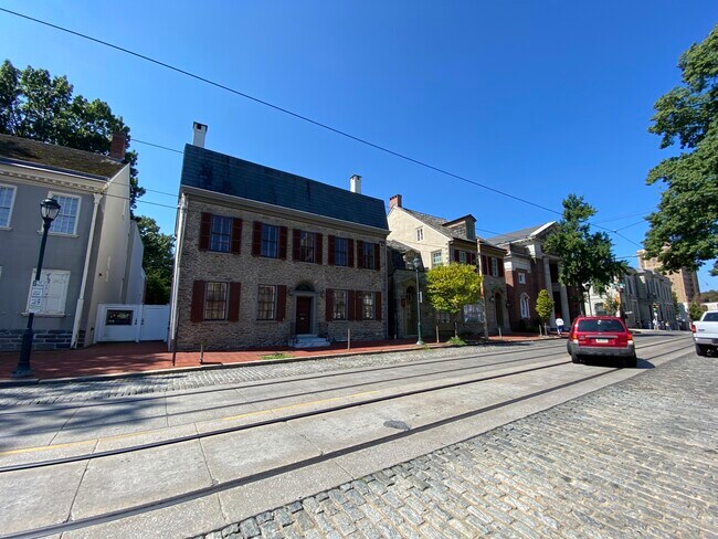 Building Photo - 74 E Church Ln