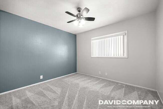 Building Photo - 2840 Oak Creek Dr
