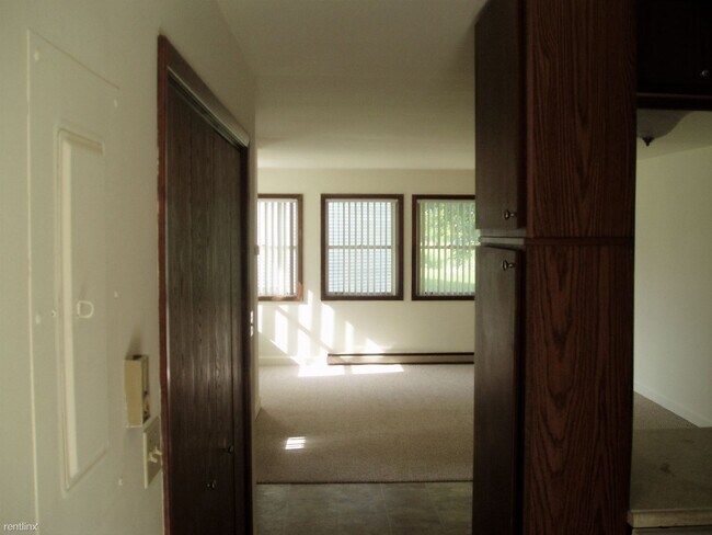 Primary Photo - 2 br, 1 bath Townhome - 901 Hartwell Drive A
