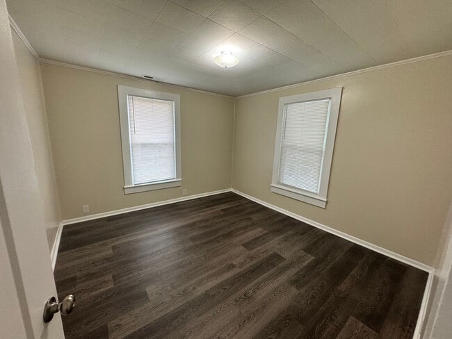 Building Photo - 2/1 House currently being remodeled. Shoul...