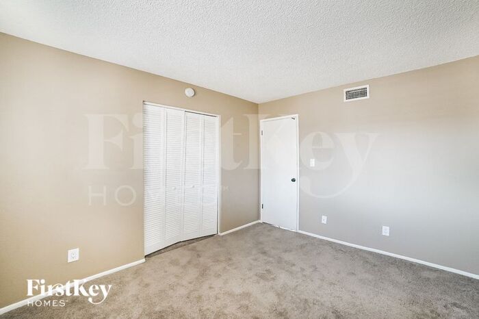 Building Photo - 12849 N 36th Dr
