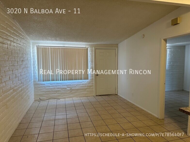 Building Photo - 3020 N Balboa Ave