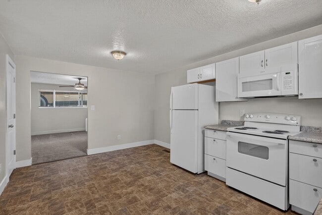 Building Photo - 349 N 800 E