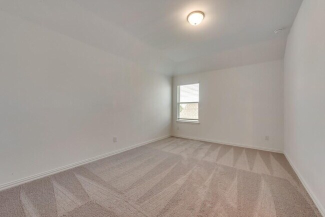 Building Photo - 2404 Swallowtail St