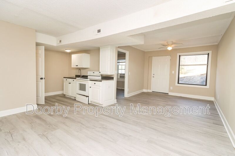 Building Photo - 5102 TN-58